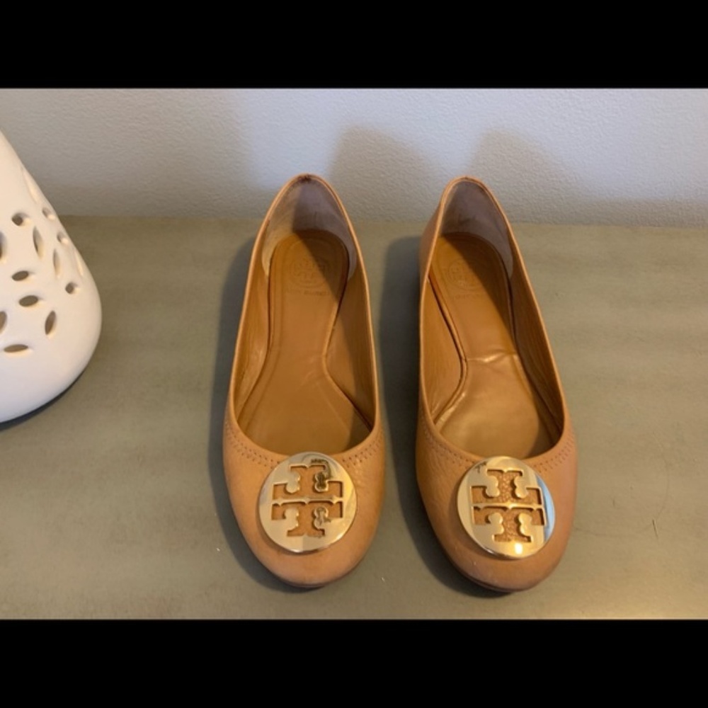 Tory Burch size 7.5 Reva Leather Flats